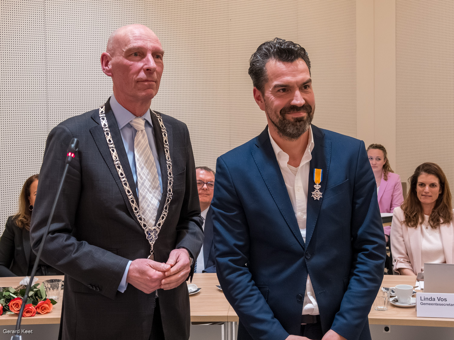 Mark Wouters wordt geridderd bij afscheid gemeenteraad Heemskerk