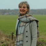 Portret van Emmy Elgersma in het buitengebied van Eesveen.